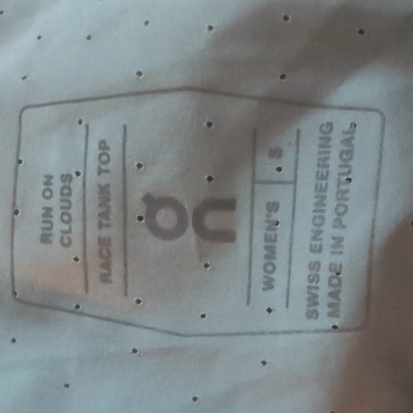 On Running Women's Race Singlet Cobble - Picture 5 of 5